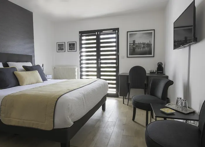 Panzió A L'ombre Des Pins