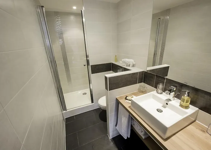 A L'ombre Des Pins Bed & Breakfast 3*